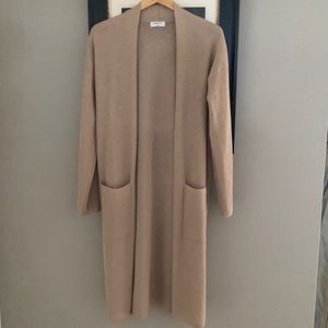 Aritzia Babaton Lance Cardigan in Camel Size M Medium Tan AS NEW-Excellent Cond